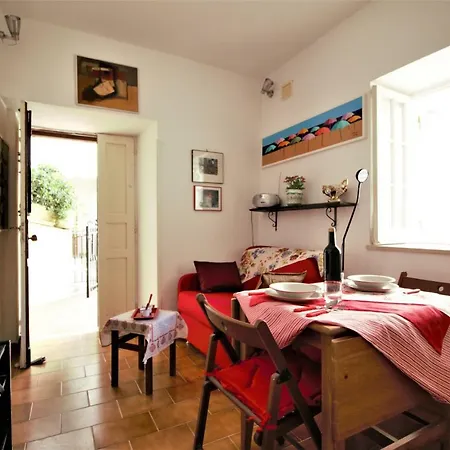 Holidaycasa Tiziana - Bilocale Con Terrazzino Apartment *